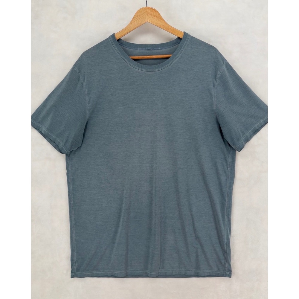 Lululemon Mens Fundamental T-Shirt L Blue Gray Short Sleeve Crewneck Tee XL
